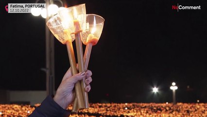 Thousands of Catholics gather in Fatima shrine