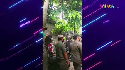 RICUH!! Anies Baswedan Gusur Rumah Wanda Hamidah?