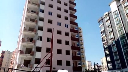 Asansör boşluğuna düşen işçi hayatını kaybetti