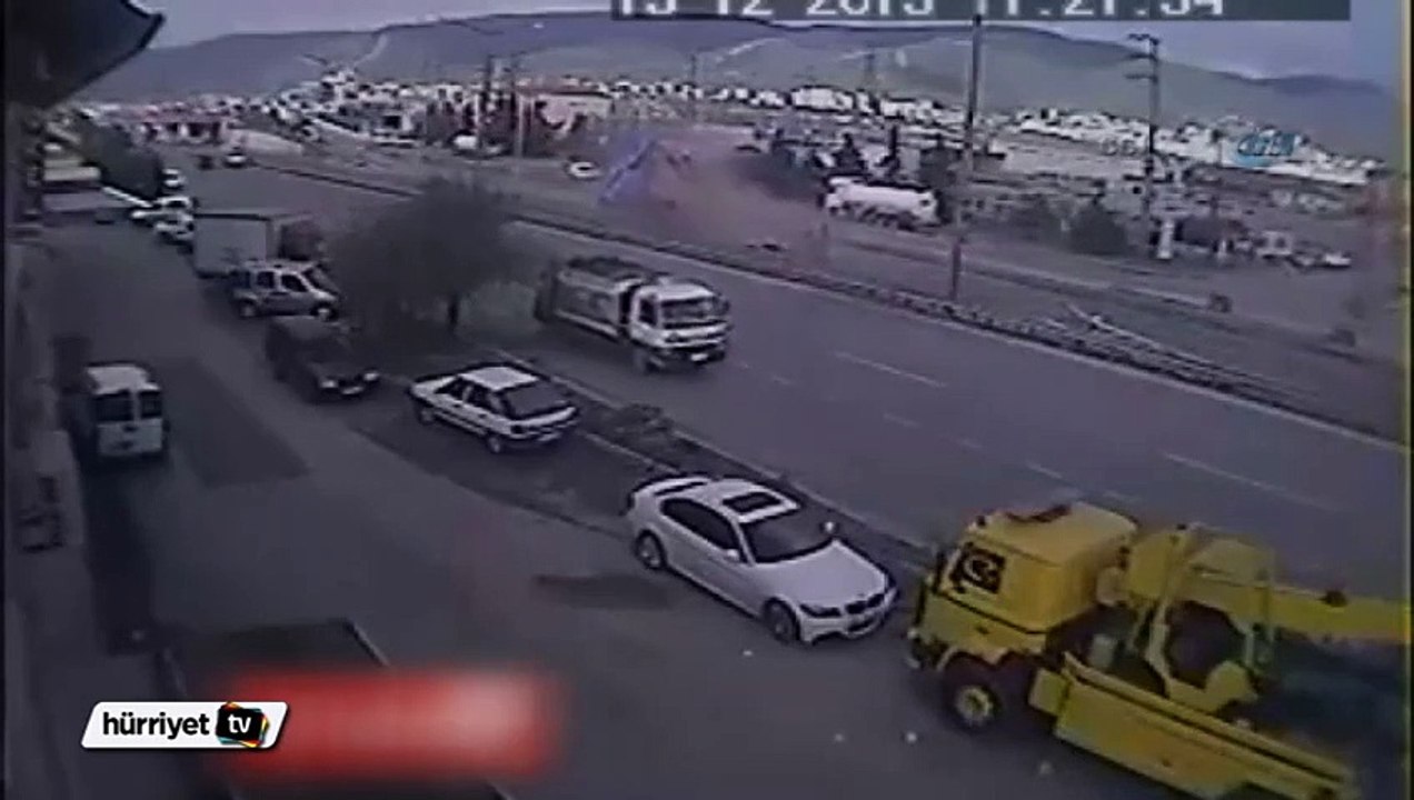 Seyir halinde iken dorsesi açıldı