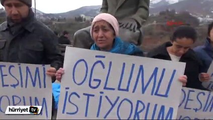 Oğlu PKK'ya katılan anne,  6 çocuğuyla birlikte açılık grevi başlattı