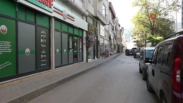 Bursa’da anne kızın ölümle burun buruna geldiği anlar kamerada