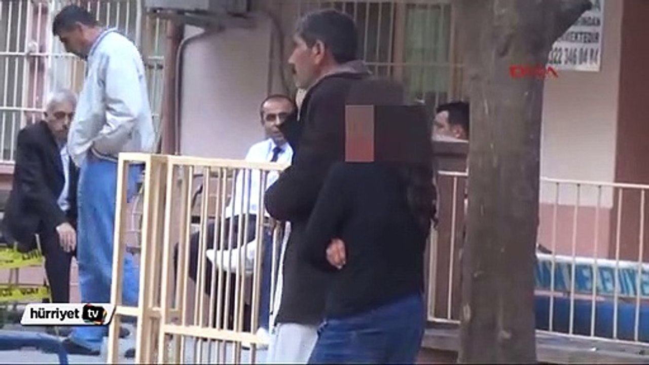 Çıplak ayakla 10 kilometre yürüyüp polise sığındı