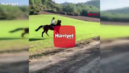 Attan düşerek yaralandı, o anlar cep telefonuna yansıdı