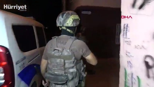 Son dakika haber... Adana'da suç şebekesine yönelik şafak vakti operasyonu