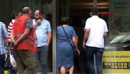 Polis, yaşlı kadını dolandırılmaktan kurtardı