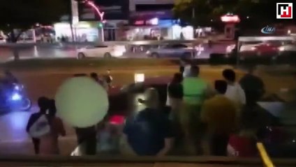 Egzozuna ceza yazılınca sopayla aracını parçaladı