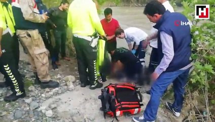 Adıyaman'da top oynayan kardeşler dereye düştü