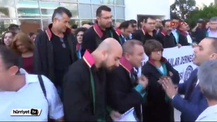 Avukatların basın açıklamasına biber gazlı müdahale