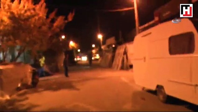 Elleri kelepçeli hükümlü adliyeden kaçtı