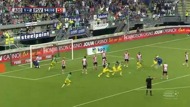 ADO Den Haag kalecisi Hansen'den inanılmaz gol!