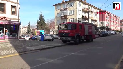 Bolu'da panik anları... Balyozla girip kurtardılar