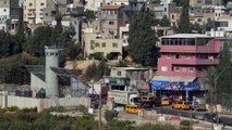 شاهد: إسرائيل تنشر في الضفة الغربية أسلحة جديدة مثيرةً للجدل