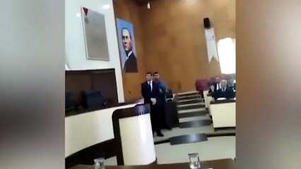 AKP ve MHP'li üyeler Ankara'da kabul ettikleri su indirimini Kahramanmaraş'ta reddetti