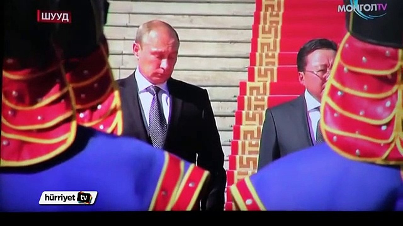 Putin törende ağladı
