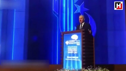 Robot, sık sık bakanın sözünü kesince: 'Gereğini yapın lütfen'