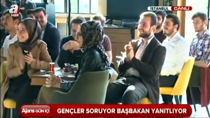 Başbakan Ahmet Davutoğlu öğrencilerin sorularını yanıtladı