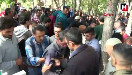 Gölde balık avında boğulan 3 arkadaşın cenazesi yan yana defnedildi