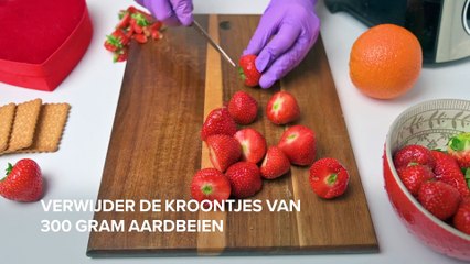 Verras je Valentijn met deze aardbeien kwarktaart