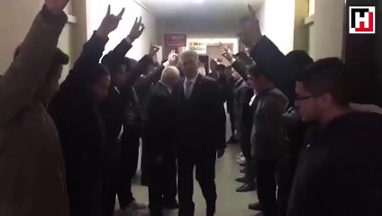 AK Partili vekil ve başkana ülkücülerden ‘bozkurtlu’ karşılama