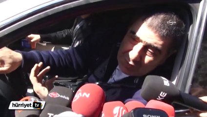 Sanatçılar Kayahan'ın evine akın etti