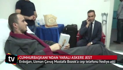 Cumhurbaşkanı Erdoğan'dan yaralı askere jest