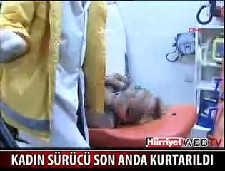 YANAN ARAÇTAN SON ANDA KURTULDU