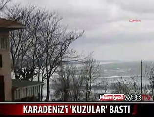 KARADENİZ'DE DEV DALGALAR OLUŞTU