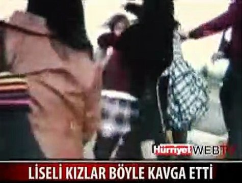 LİSELİ KIZLARIN ÖLDÜRESİYE KAVGASI