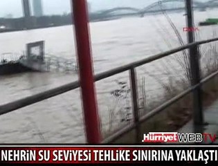 KARLAR ERİDİ, REN NEHRİ YÜKSELDİ