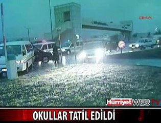 BURSA'DA YAĞMUR HAYATI FELÇ ETTİ