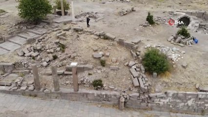 7 bin yıllık Assos Ören Yeri'nde 1600 yıllık balık kılçığı ve pulları bulundu