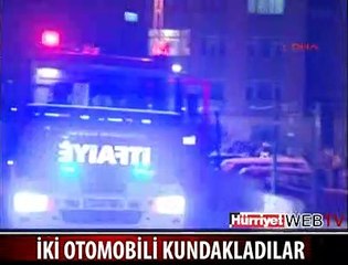 OTOPARKTA 2 OTOMOBİL KUNDAKLANDI