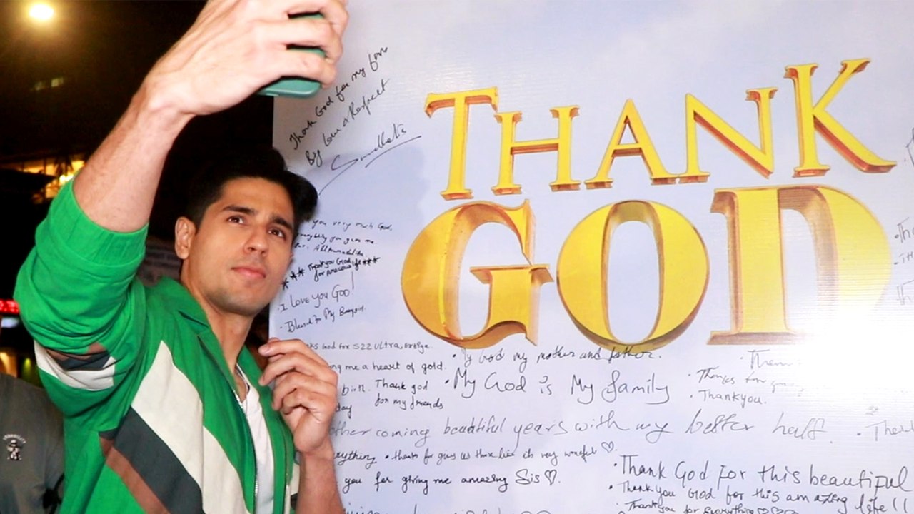 अपनी फिल्म 'थैंक गॉड' के प्रमोशन के लिए फैंस के बीच पहुंचे सिद्धार्थ मल्होत्रा