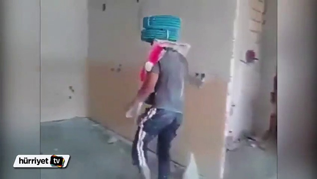 İnşaatta defile
