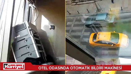 Otel odasına otomatik bildiri makinesi kurmuş