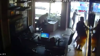 Alper'in, hamile eşinin gözü önünde öldürülme anı kamerada 