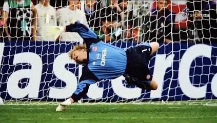 Oliver Kahn... Bir kaleciden daha fazlasıydı
