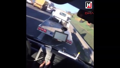 Ambulansın, çekici ile 'emniyet şeridi' savaşı!