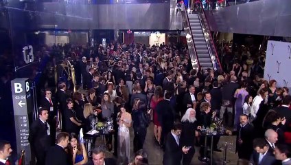 42. Pantene Altın Kelebek Kırmızı Halı