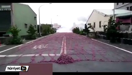Binlerce çatapat aynı anda patlarsa ne olur?