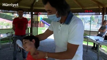 Yine komşu dehşeti! Çocuğun suratına anahtarla vurdu