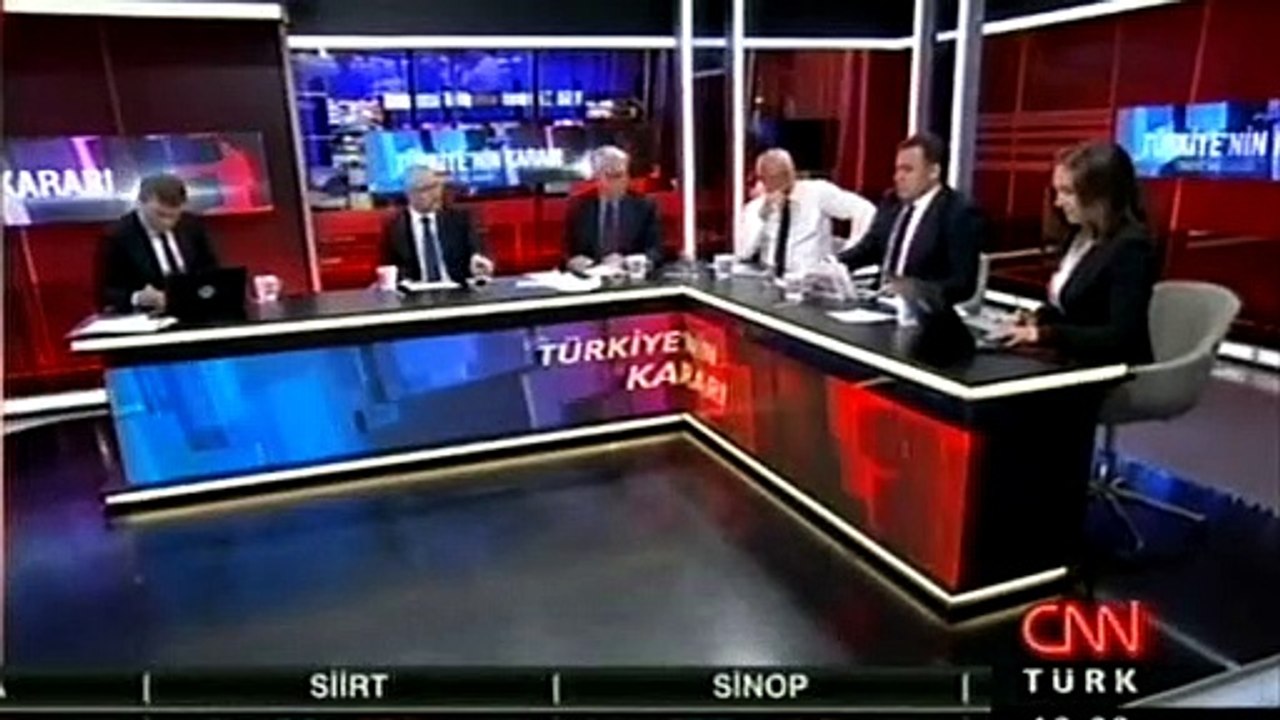 Hürriyet Gazetesi yazarı Deniz Zeyrek'in  referandum analizi