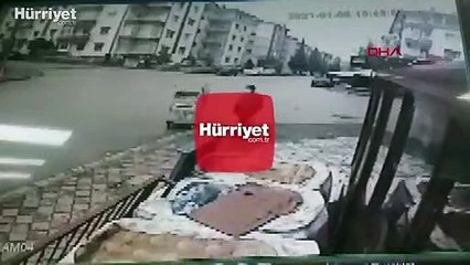 Firari FETÖ'cülerin balkondan atlama anları