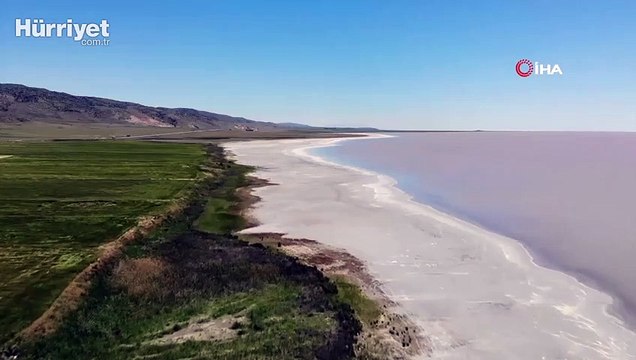 Tuz Gölü pembe renge büründü