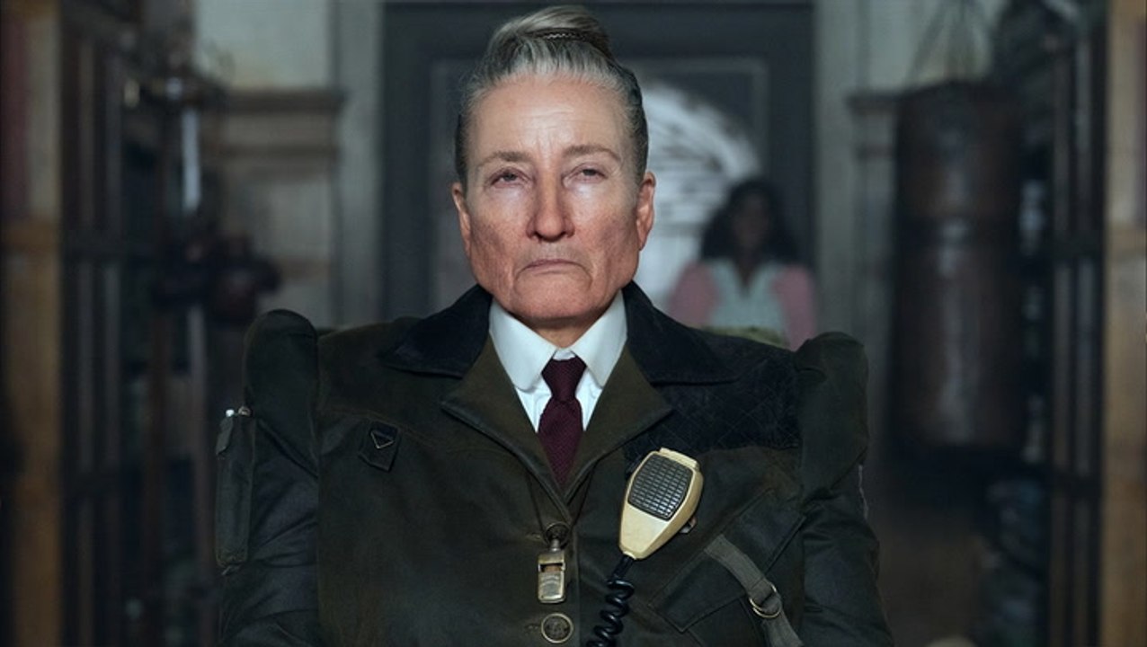 ‘Roald Dahl’s Matilda The Musical’ Trailer Teases Emma Thompson As Miss Trunchbull | THR News