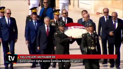 YAŞ üyeleri Anıtkabir'de