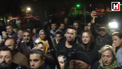 Ankara Büyükşehir Belediyesi önünde hareketlilik