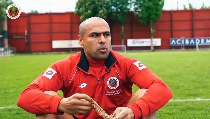 Nobre gözyaşları içinde futbola veda etti