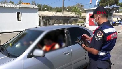 İzolasyonda olması gerekirken, Antalya'ya tatile giderken yakalandı